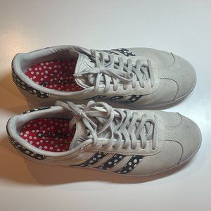 Ladies Gazelle Sneakers size 8.5